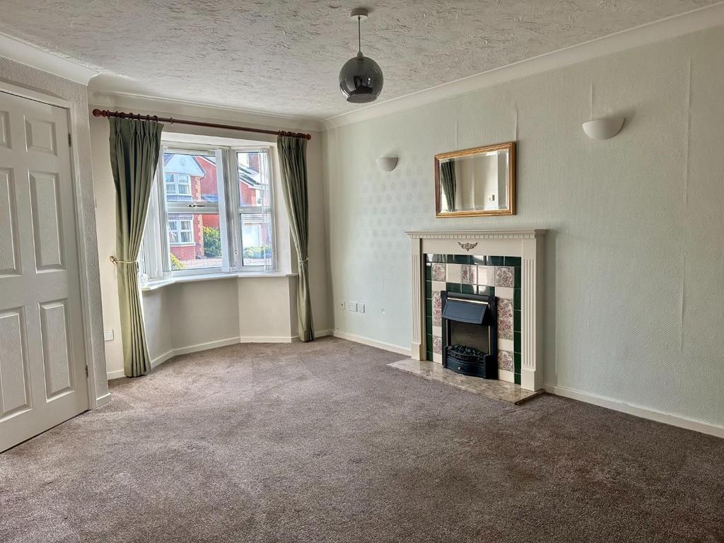 Living room 2.jpg