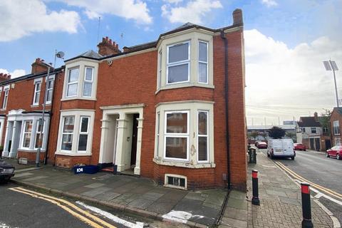 102 Ashburnham Road, Northampton, NN1 4RB