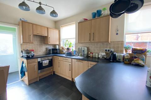 102 Ashburnham Road, Northampton, NN1 4RB