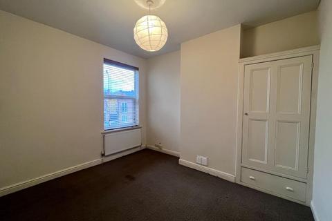 102 Ashburnham Road, Northampton, NN1 4RB