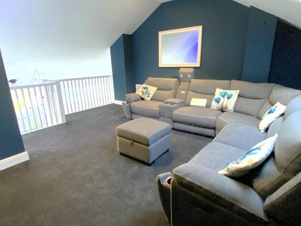 Mezzanine Floor/Lounge/Bedroom