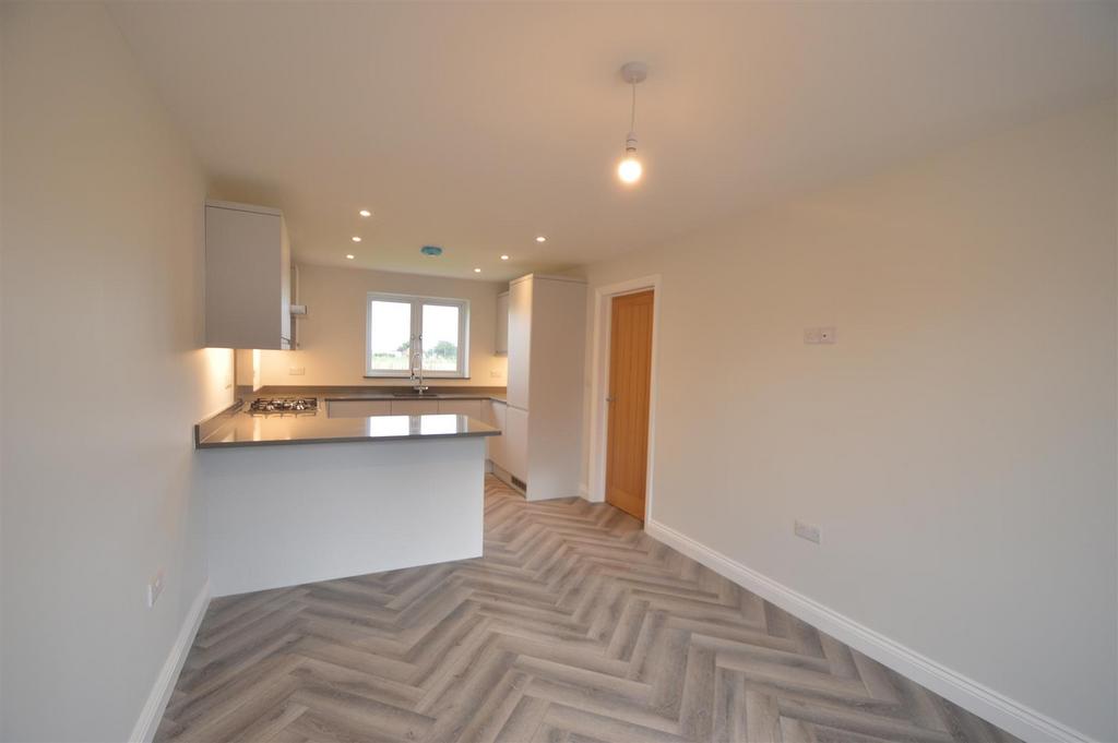 Ivy House, Walford Heath, Shrewsbury... 4 bed detached house for sale