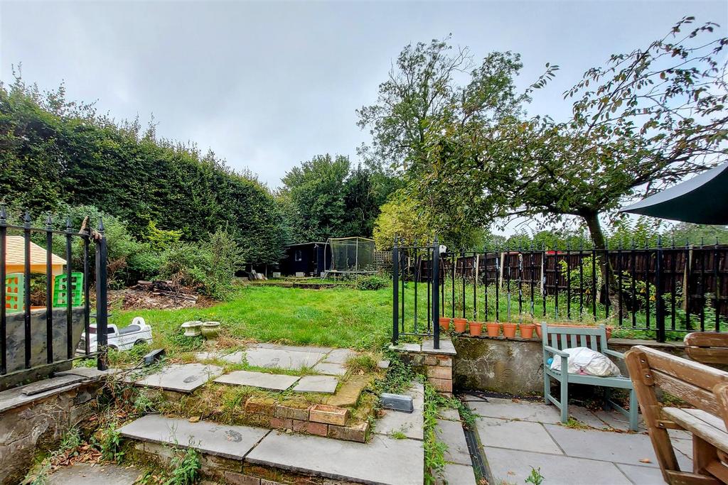 Nr Westmill, Buntingford, Herts 3 bed detached bungalow for sale £850,000