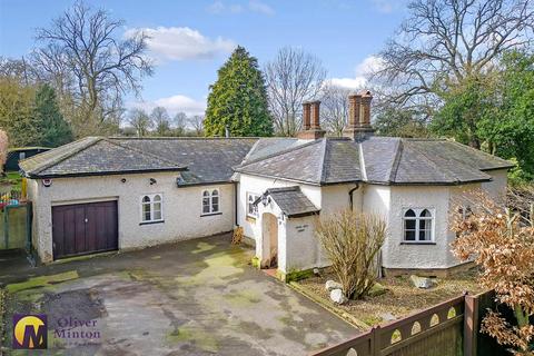 3 bedroom detached bungalow for sale, Nr Westmill, Buntingford, Herts