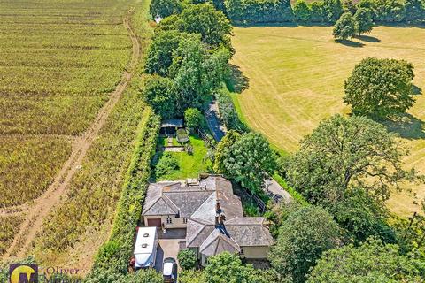 3 bedroom detached bungalow for sale, Nr Westmill, Buntingford, Herts