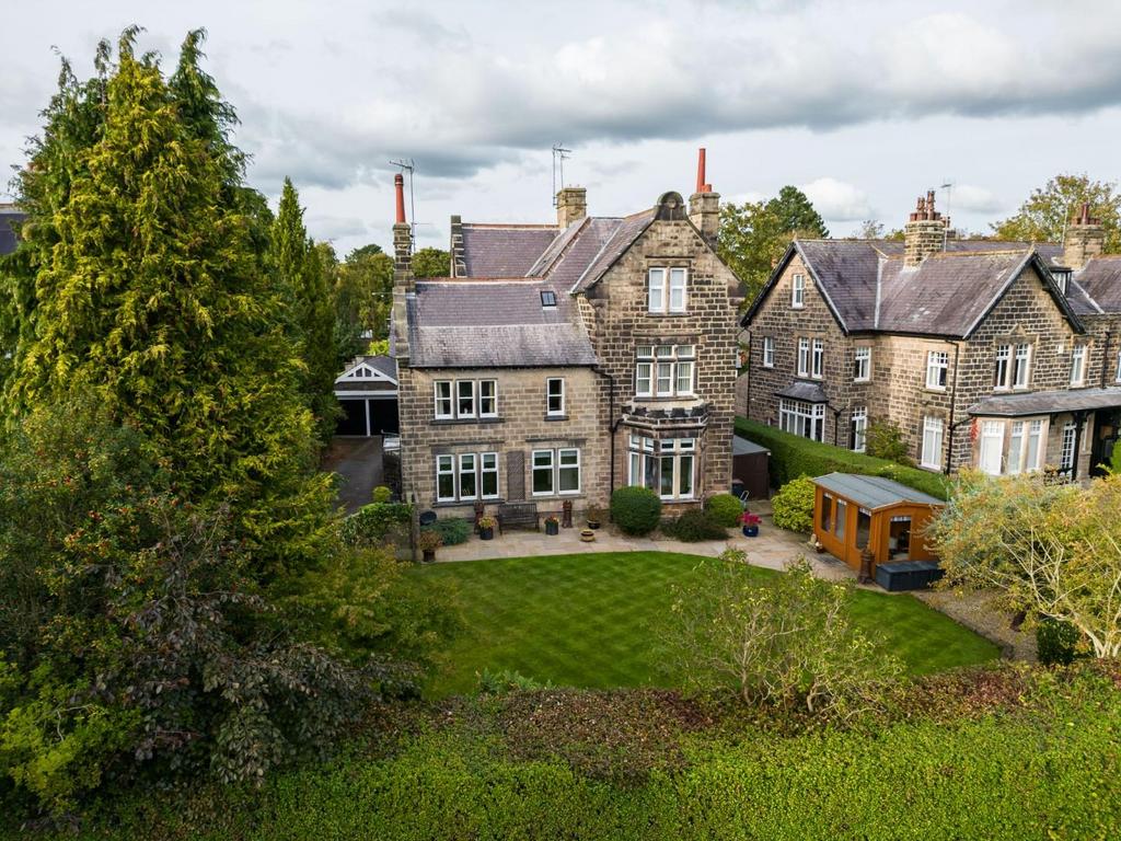 Rutland Drive, Harrogate HG1 2 bed apartment for sale £325,000