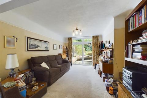 120 Littleheath Road, South Croydon, CR2 7SE