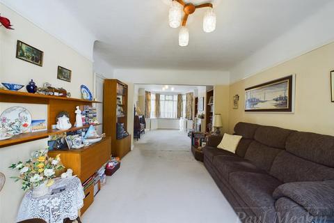 120 Littleheath Road, South Croydon, CR2 7SE
