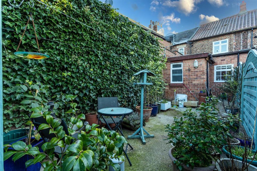 Haughton Green, Darlington 2 bed terraced house for sale £135,000