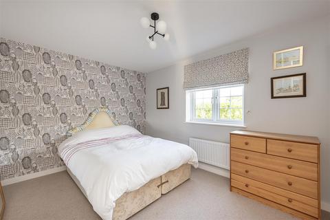 5 Chime Dell, Whitwell, Hitchin, SG4 8BS