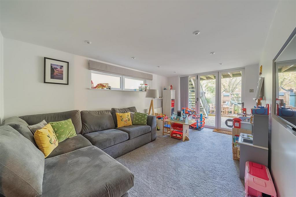 Victoria Grove, Bridport 4 bed detached house for sale £610,000