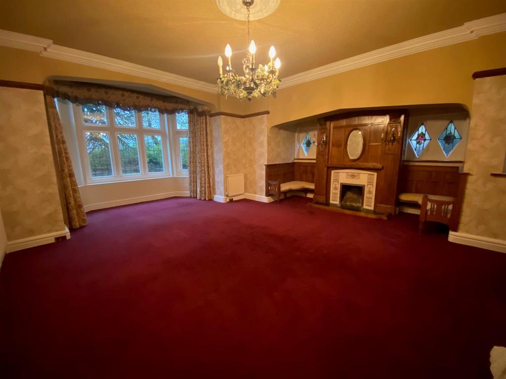 LOUNGE.jpg