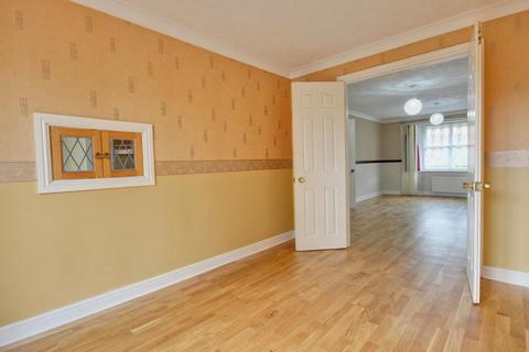 65 Oaklands Drive, Willerby, Hull, HU10 6BJ
