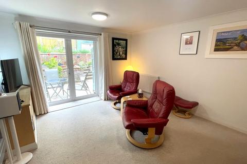 10 Clockhouse View, Street, BA16 0PH