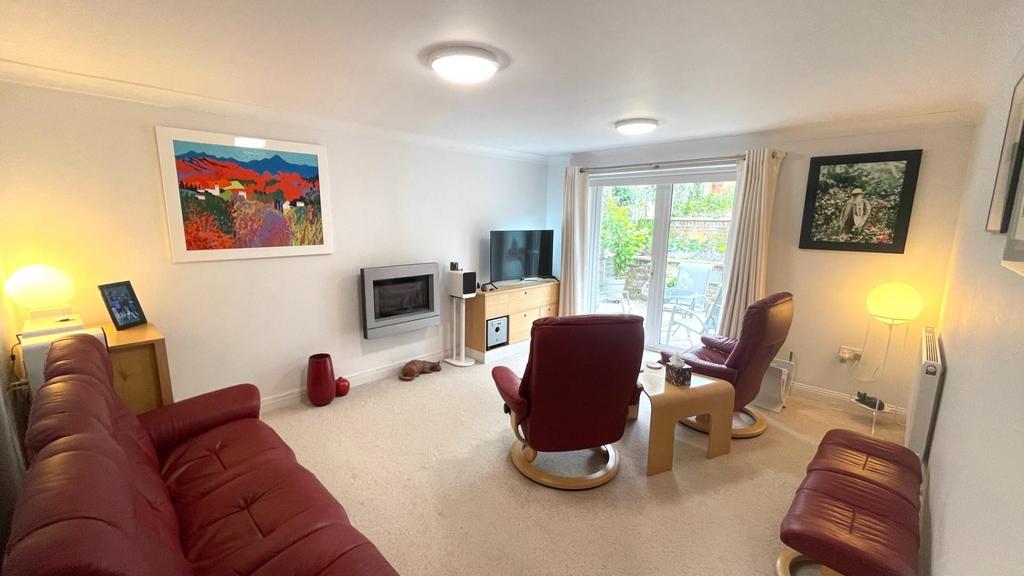 Living Room.jpg