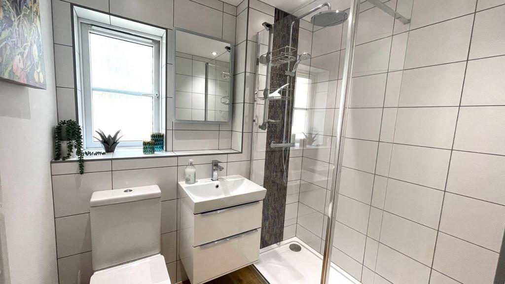 En Suite.jpg