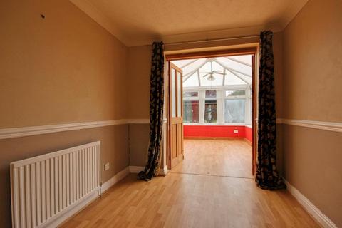 61 Oaklands Drive, Willerby, Hull, HU10 6BJ