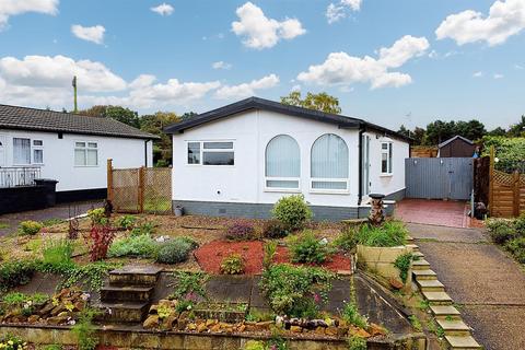 2 bedroom bungalow for sale - Knightwood Drive, Sandy Oaks, Nottingham