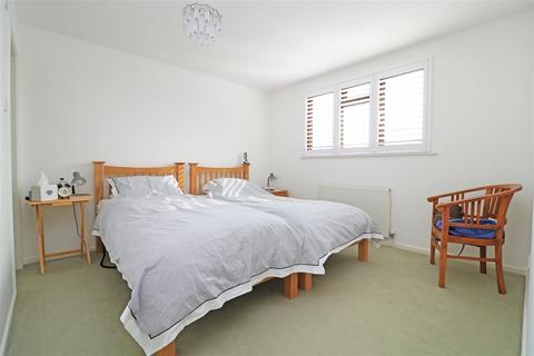 6 Wentworth Close, Hatfield Peverel, Chelmsford, CM3 2JS