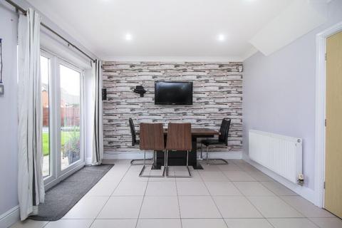 5 bedroom detached house for sale - Carlington Walk, Newcastle Upon Tyne