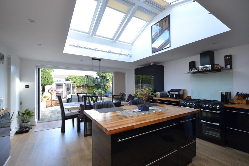 Porters Close, Buntingford 3 bed detached house for sale £565,000