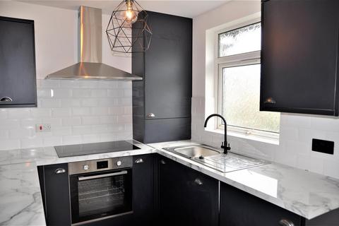 3 bedroom maisonette to rent - Earls Crescent, Harrow, Middlesex, HA1 1XL