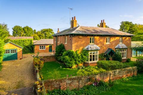 6 bedroom detached house for sale, Cane End Lane, Hulcott, Buckinghamshire, HP22