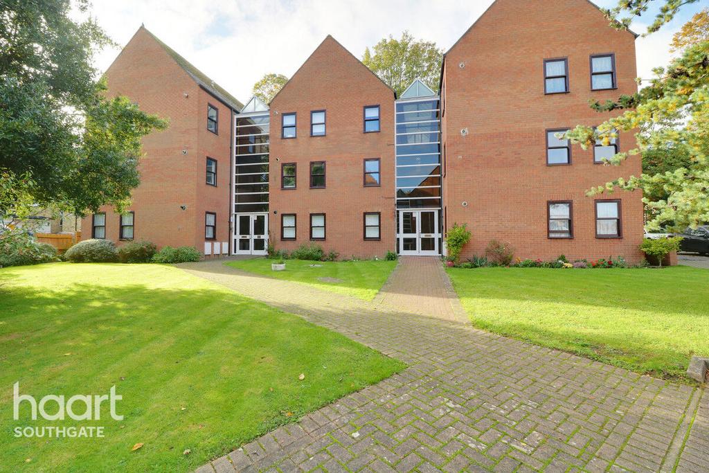 Chase Court Gardens, London 2 bed apartment for sale £350,000
