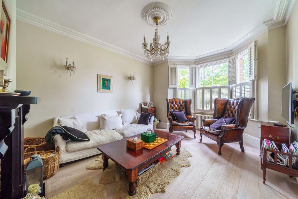 Monument Green, Weybridge, KT13 4 bed semidetached house for sale £