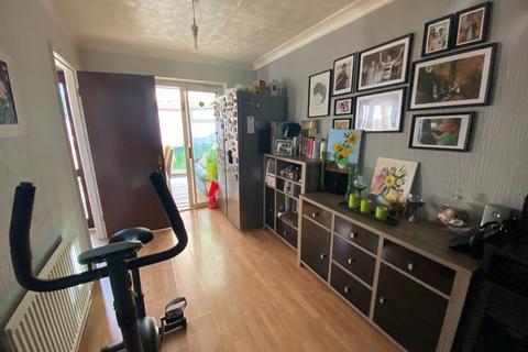 8 Bowden Close, Liverpool, L12 0LA