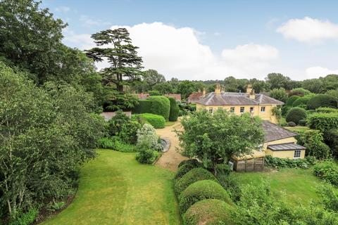 8 bedroom detached house for sale, London Road, Near Winchester, Hampshire, SO23