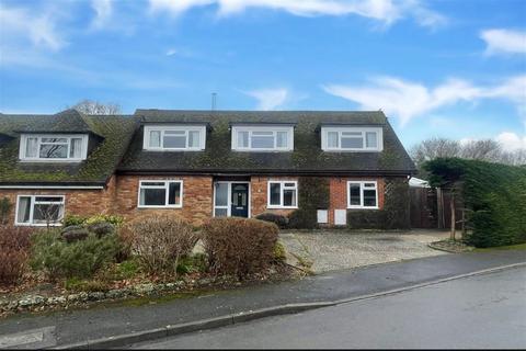 5 bedroom semi-detached house to rent, Highfield Close, Easebourne, Midhurst, GU29