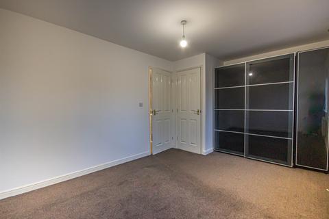 3 bedroom semi-detached house to rent, Johnson Street, Gateshead, Tyne and Wear, NE8