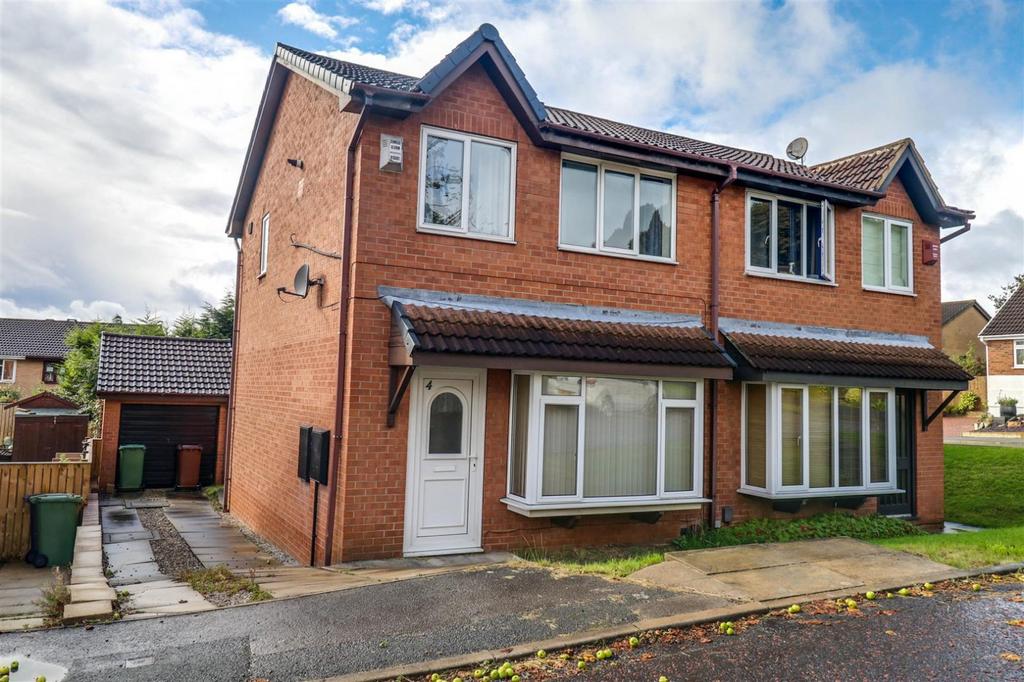 Haven Rise, Cookridge, Leeds, West... 3 bed semidetached house £995