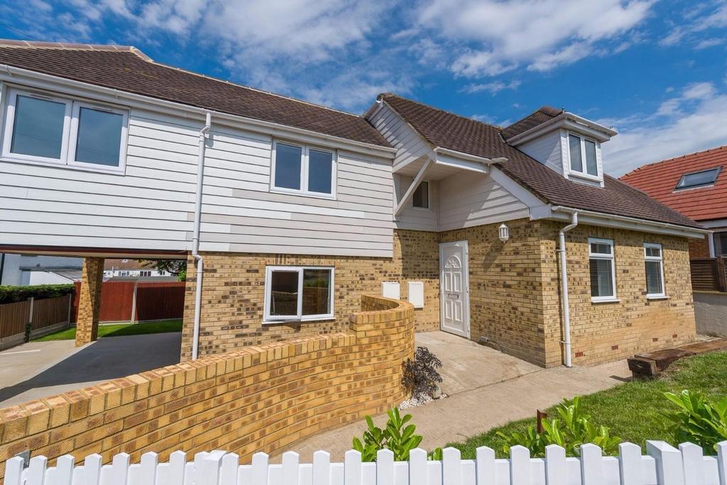 Gordon Road, Whitstable, CT5 3 bed detached house for sale £525,000