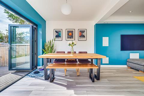 53 Alexandra Road, Rochford, SS4 3HB