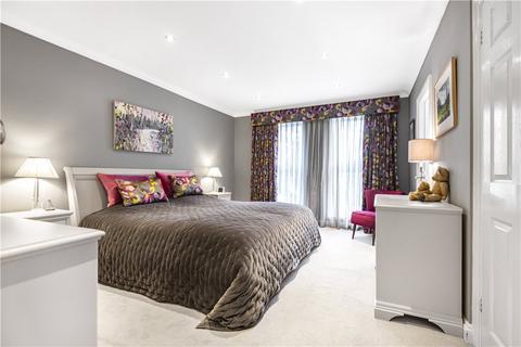 2 bedroom apartment for sale, Burfield Road, Old Windsor, Berkshire, SL4