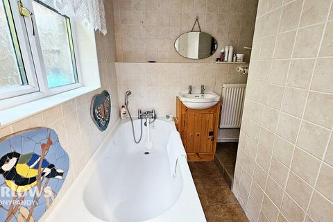 3 Brynbedw Road, Tylorstown, Ferndale, CF43 3AE