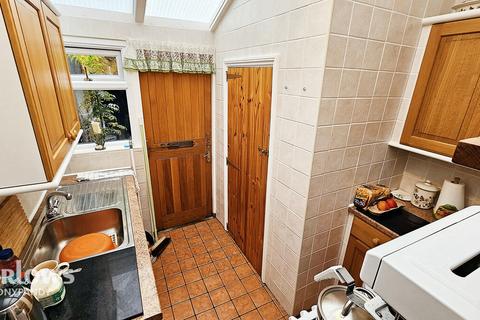 3 Brynbedw Road, Tylorstown, Ferndale, CF43 3AE