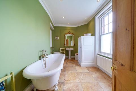 15 Birchwood Avenue, London, N10 3BE