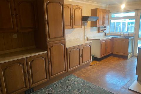 84 Esther Street, Oldham, OL4 3ER