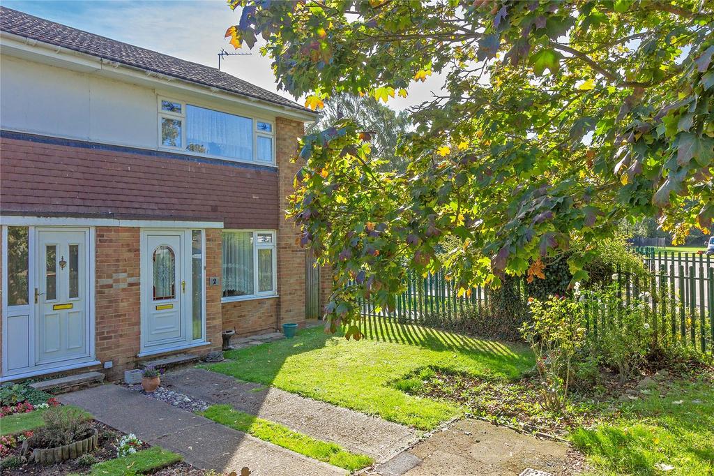 Gladstone Drive, Sittingbourne, Kent, ME10 2 bed end of terrace house