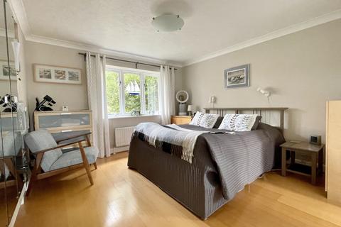 4 bedroom detached house for sale - St. Andrews Close, Hailsham, East Sussex, BN27
