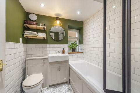 Flat 1, 97 Cranfield Road, London, SE4 1TR