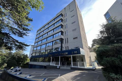 Office to rent, Dean Park House, 8-10 Dean Park Crescent, Bournemouth, BH1 1HL