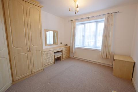 2 bedroom ground floor flat for sale, Eastern Esplanade, Southend-On-Sea, SS1