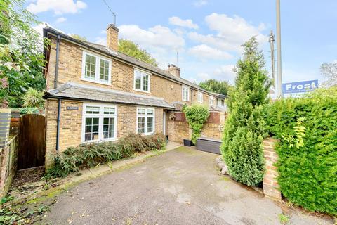 2 bedroom end of terrace house for sale, Oxford Road, Gerrards Cross, Buckinghamshire, SL9