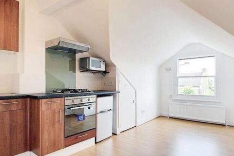 2 bedroom apartment to rent, NW2