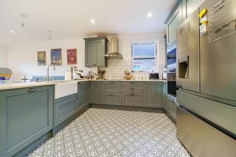 96 Merton Hall Road, London, SW19 3PZ
