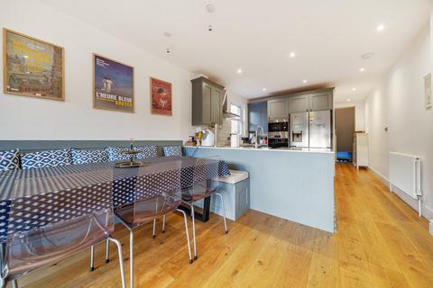 96 Merton Hall Road, London, SW19 3PZ